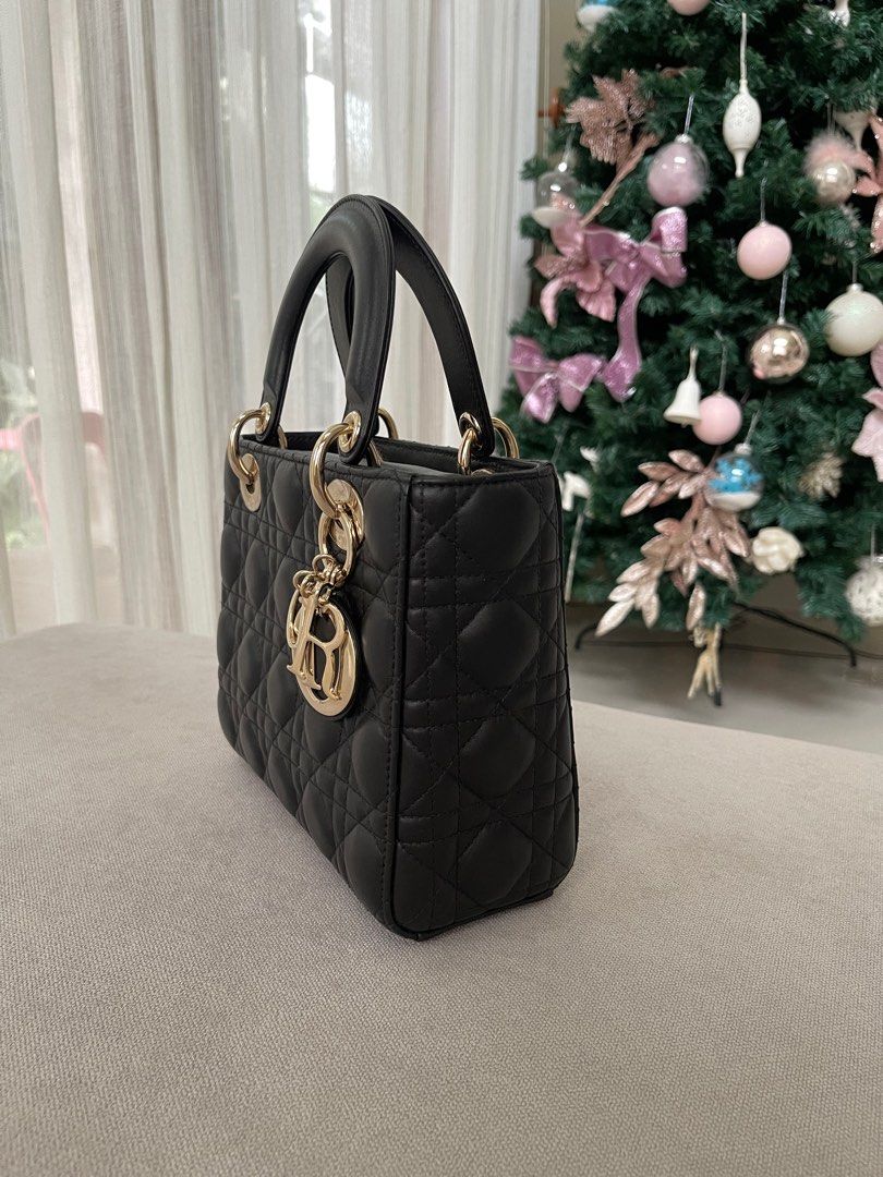 Small lady dior my ABC black (Category: Luxury Bags & Wallets) located in Taguig. Submitted by cclazaro (Listing ID 1336105350, Image 3). Description: Complete inclusion. Please see photos 100% authentic With entropy Can meetup in Nuvali/rockwell.