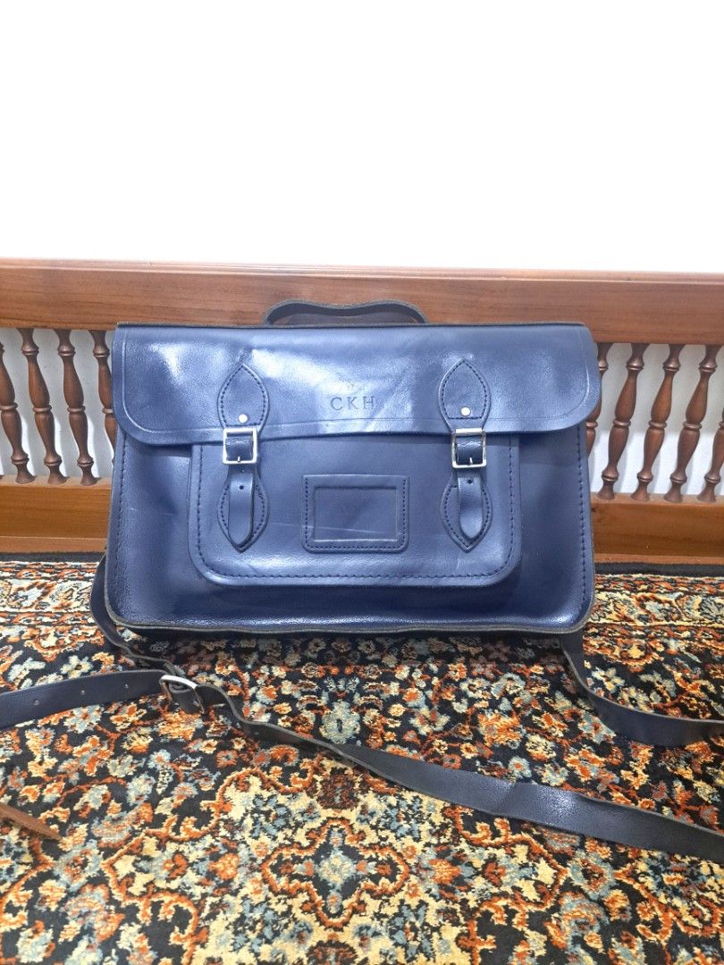 Tas selempang the cambridge satchel company