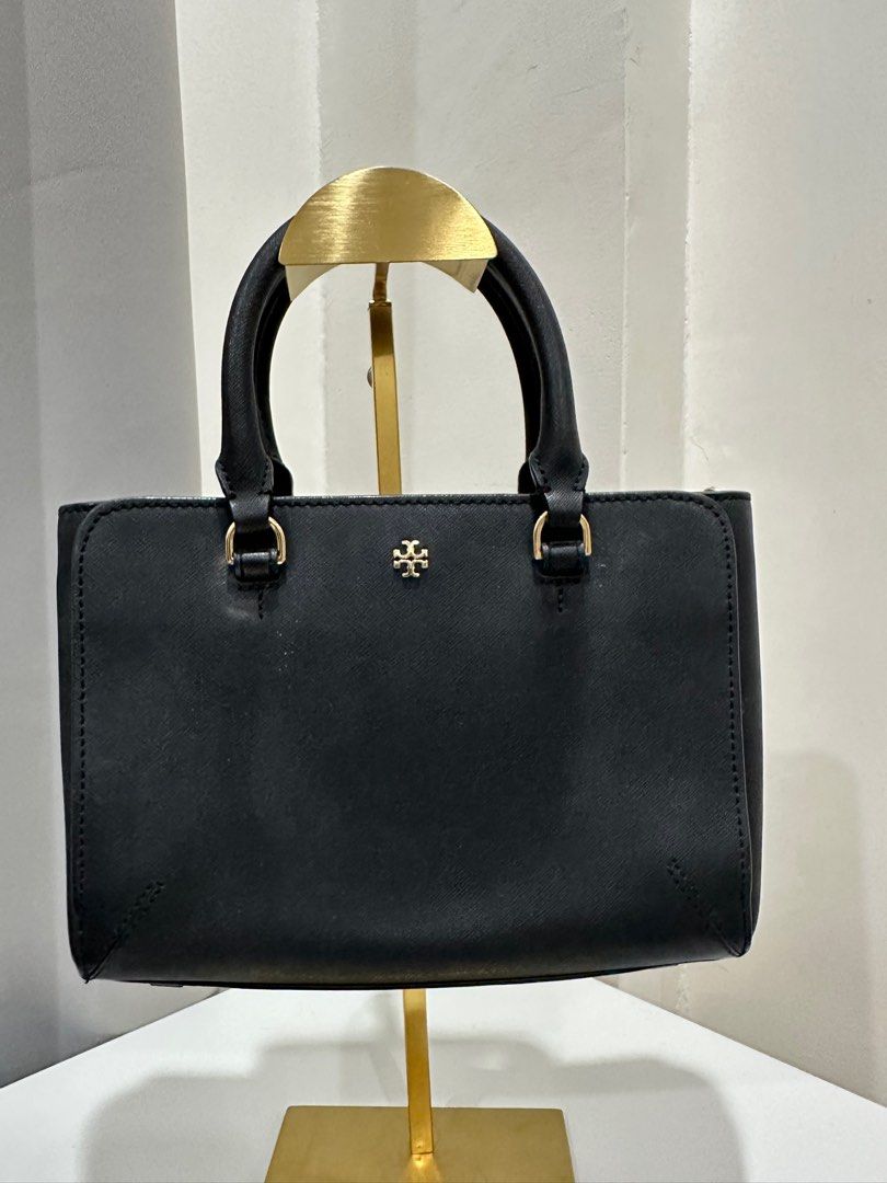Tory Burch (Category: Luxury Bags & Wallets) located in Pasig City. Submitted by jmariano8 (Listing ID 1336036211, Image 1). Description: Price still negotiable.