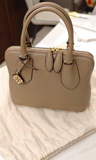 （分類：）位於 。 由 petiterachel 提交（商品編號 1336069389，圖片 1）。簡介： 。