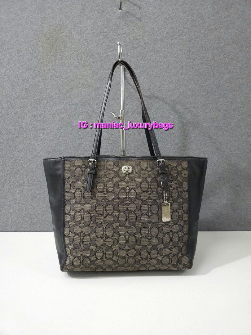 Turnlock tote in signature jacquard top