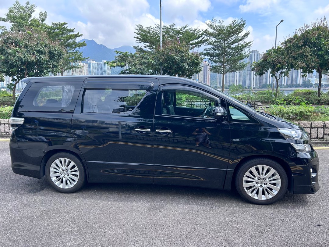 Toyota Vellfire 2.5 Z 7-Seater Auto628631738807061118