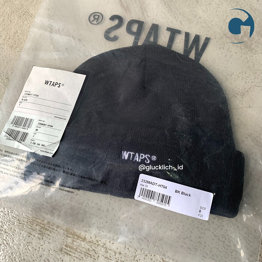 WTAPS, Beanie 04 in Black, Fesyen Pria, Aksesoris, Topi di