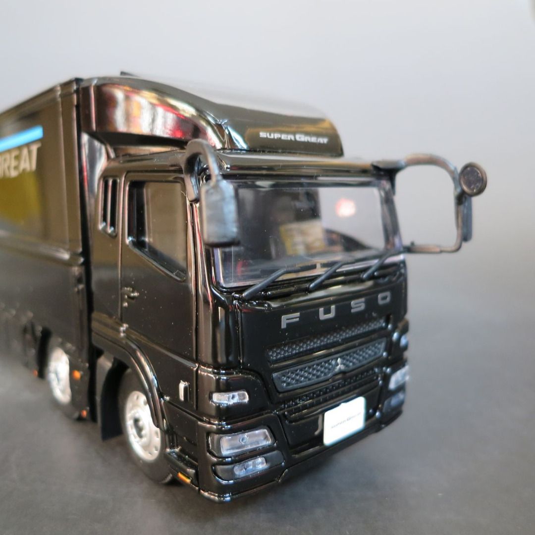 Miniature Mitsubishi Fuso Super Great 1:43 - Camion Moulé Sous Pression
