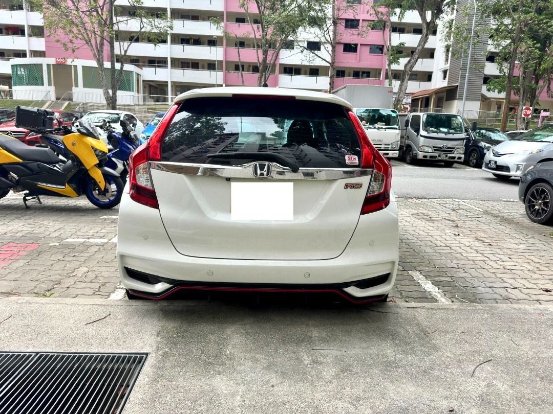 Honda Jazz 1.5 RS (A)62886405598211112