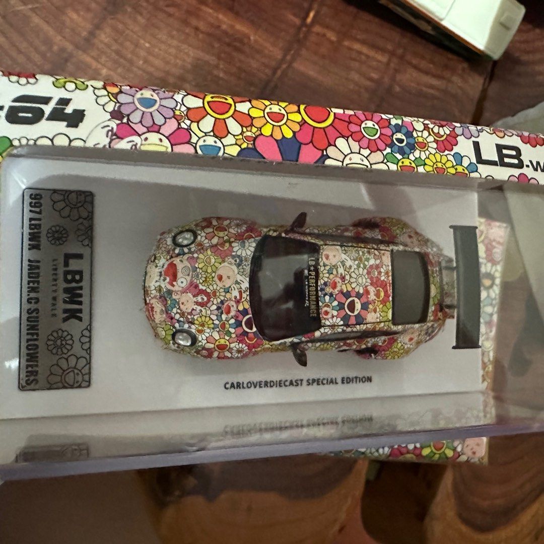 Yahoo!オークション - 1/64 INNO MODELS LBWK 村上隆 Kaikai