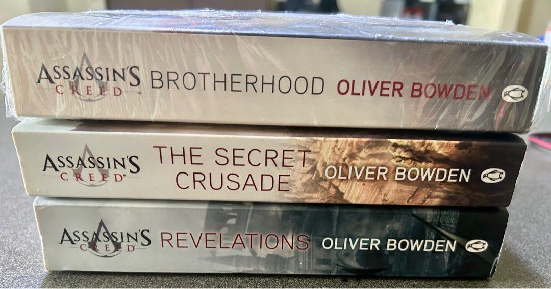 Assassin’s Creed Bundle 3 books by Oliver Bowden (Category: Storybooks) located in Manila. Submitted by cozzyessentialshopph (Listing ID 1336182354, Image 2). Description: Assassin’s Creed Bundle 3 books Price: P450 from P555 Hello 👋 ka- CO- readers & book collectors ❗❗ Books for Sale Promo❗❗ 🏷️See Posted Photos for reference 🏷️ ✅First to comment mine/m basis ✅ Payment First (via GCash/ Maya Pay/ BPI/ BDO )💰MOP ✅ No Rush Shipping, please for 