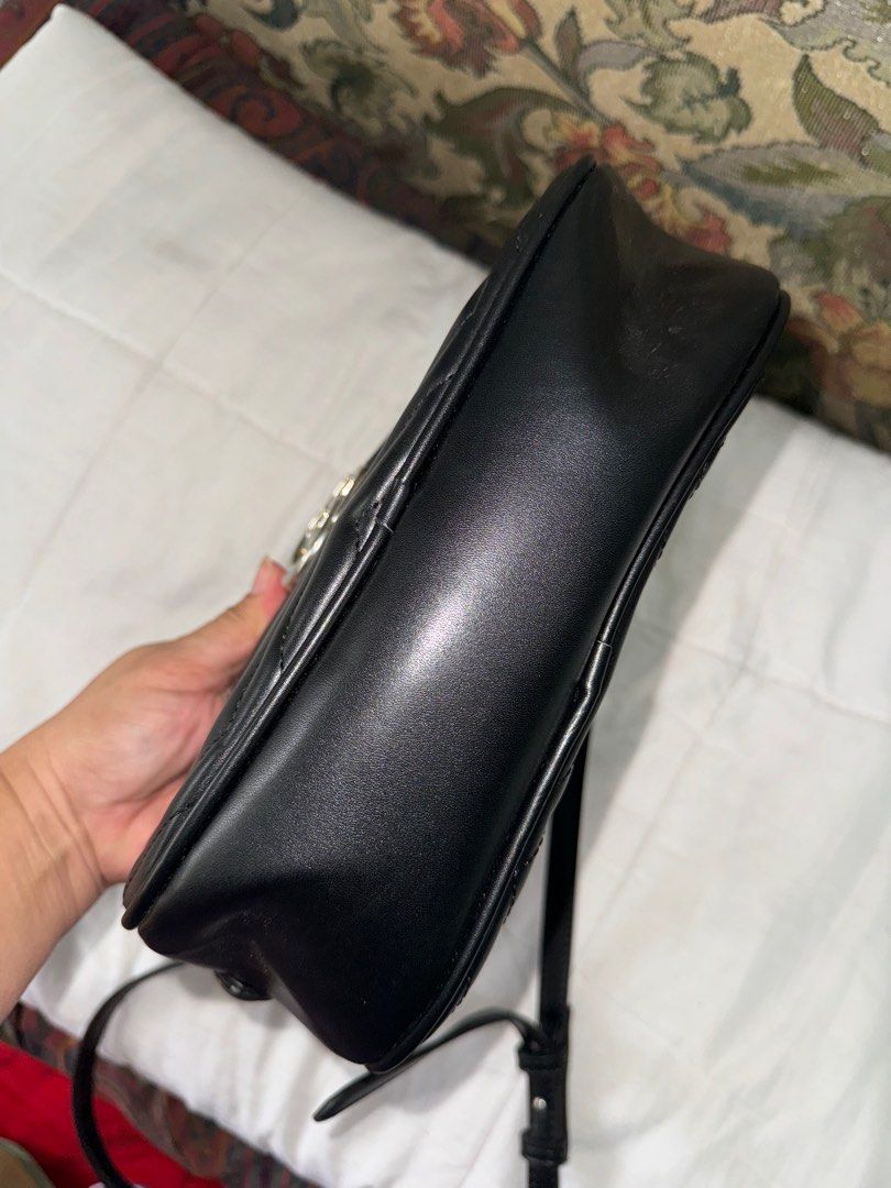 Gucci black bag silver chain store