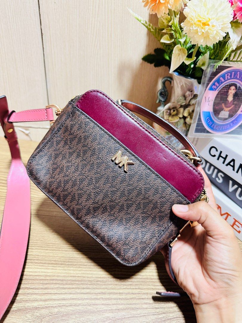 Mott mini logo and leather crossbody deals