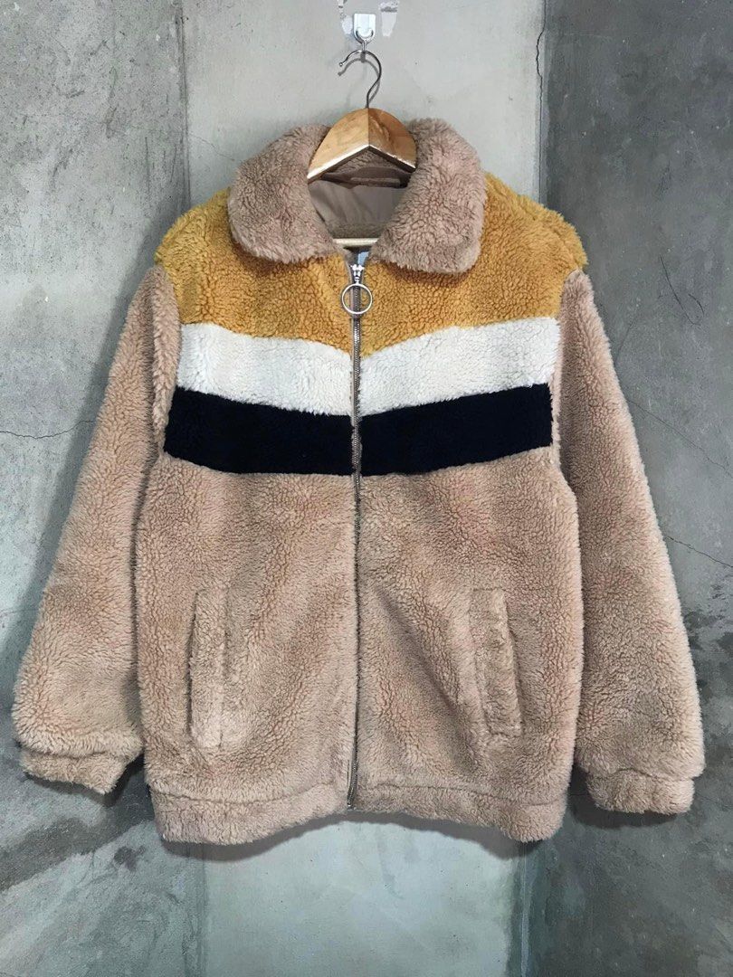 Bershka Womens Sherpa Fleece Jacket Women s Fashion Coats Jackets and Outerwear on Carousell