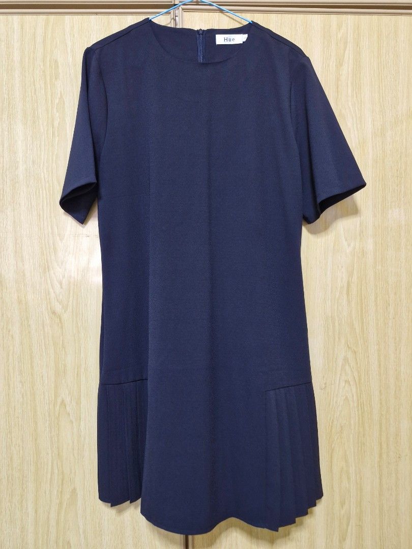 Black Dresses (Category: Dresses) located in Singapore. Submitted by mkissh (Listing ID 1336192521, Image 1). Description: Some of the dresses are brand new but without tag. $18 each..