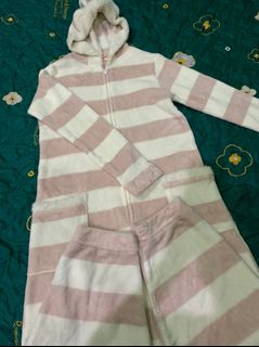 (Category: ) located in . Submitted by qiu12 (Listing ID 1336196139, Image 1). Description: .