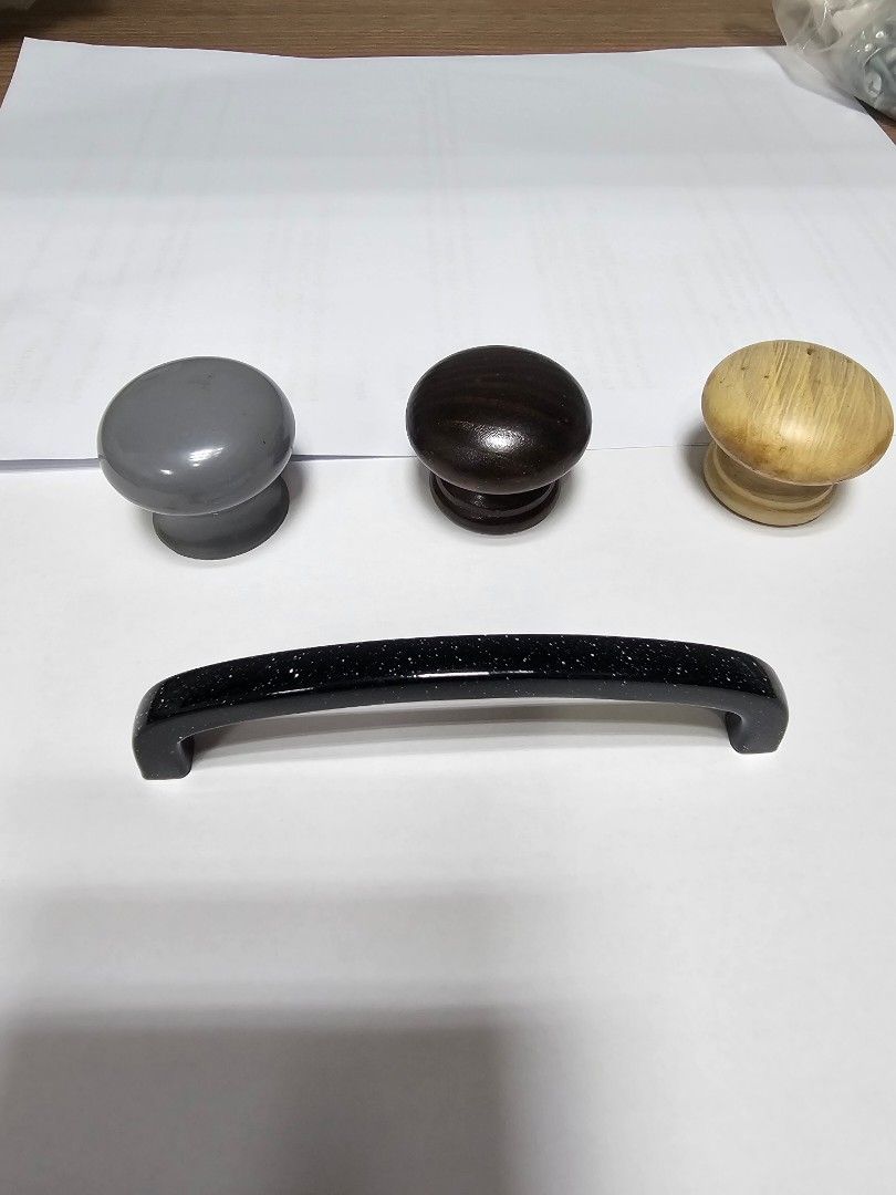 Cabinets handles and knobs (Category: Hooks & Hangers) located in Singapore. Submitted by spacetimeAbman (Listing ID 1336157288, Image 2). Description: $1 for any 1 item. I have about 50 pieces of handles in stock. All brand new Nego for quantities more than 10 items. Min. purchase $5..