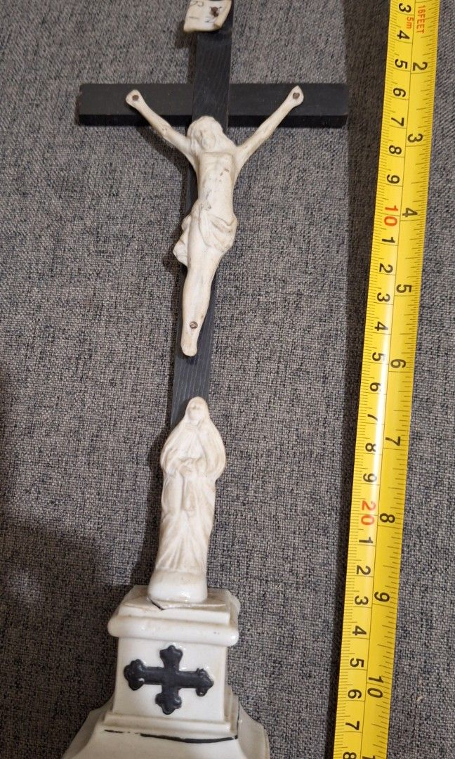 Century Old Crucifix (Category: Religious Items) located in General Santos City (Dadiangas). Submitted by hannysvintageheaven (Listing ID 1336249943, Image 3). Description: Century Old Wood and porcelain Crucifix 28x10centimeter Made in Germany.