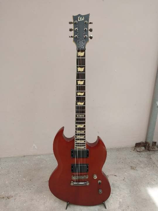 ESP LTD likge Viper 300M