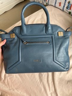 (Category: ) located in . Submitted by stylewithpreloved (Listing ID 1336233200, Image 1). Description: .
