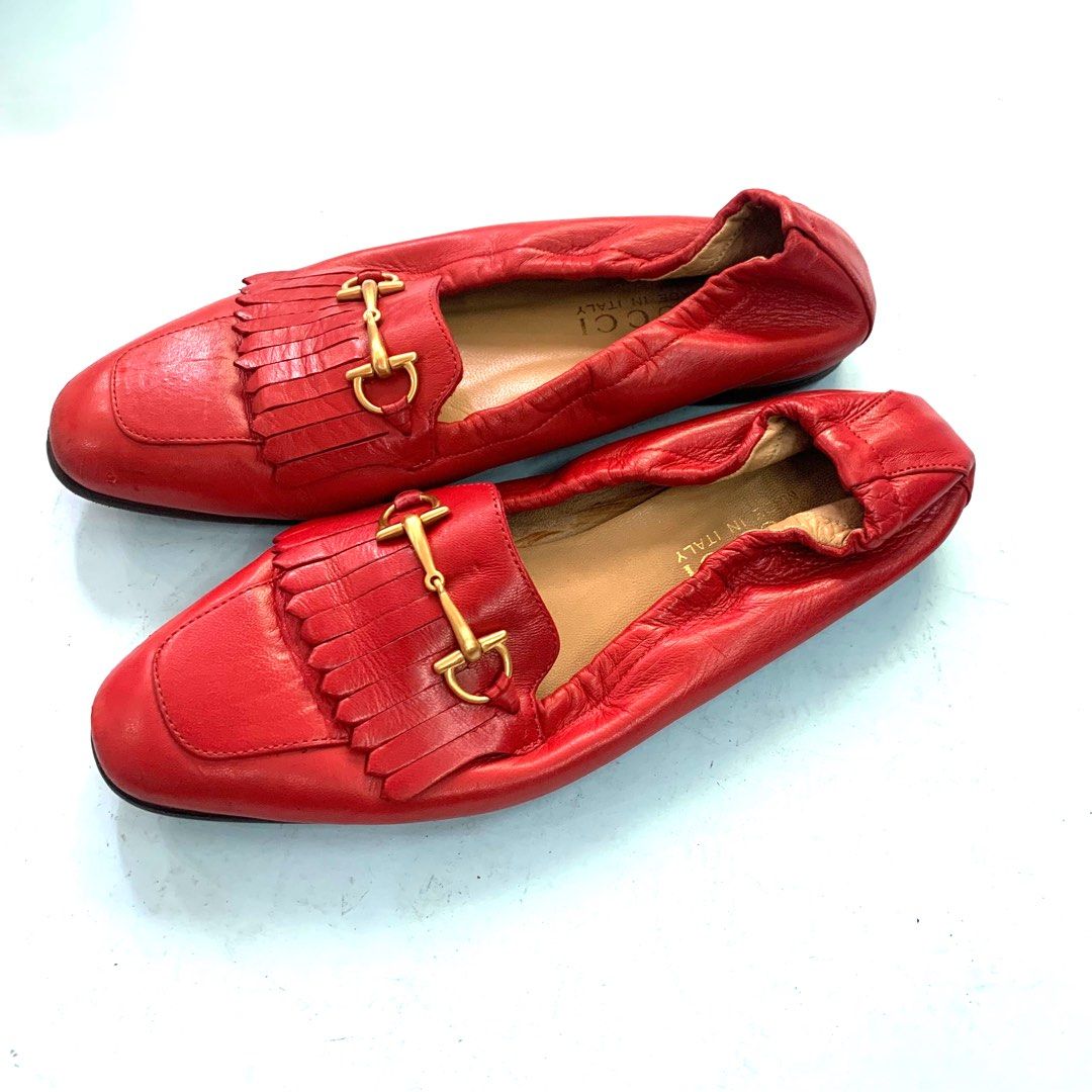Gucci loafers gold buckle hotsell