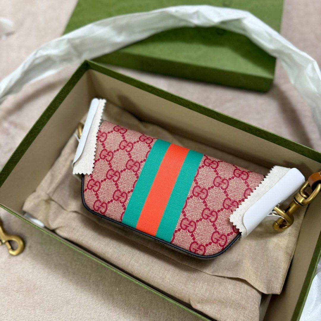 Gucci x Dans le vert SLG bag (Category: Luxury Bags & Wallets) located in Dasmarinas. Submitted by dubaibae (Listing ID 1336269342, Image 3). Description: -Brandnew -with box and paper bag -100% Authentic -MOP: Gcash or BPI -Delivery: via Lalamove or LBC .