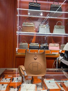 Hermes豬鼻子斜挎包現貨 Collection item 2
