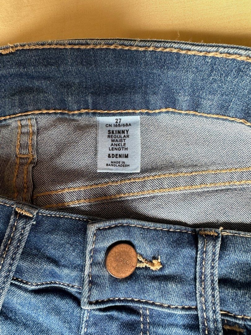 H M Women s Jeans size 27 Women s Fashion Bottoms Jeans Leggings on Carousell