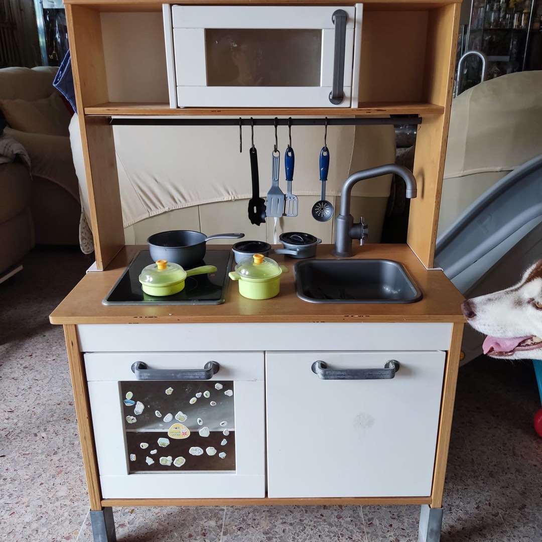 IKEA DUKTIG Classic Play Kitchen for kids 105x69x50 cm. Little girls will be having funs enjoyment with this little kitchen set. Well taken cared