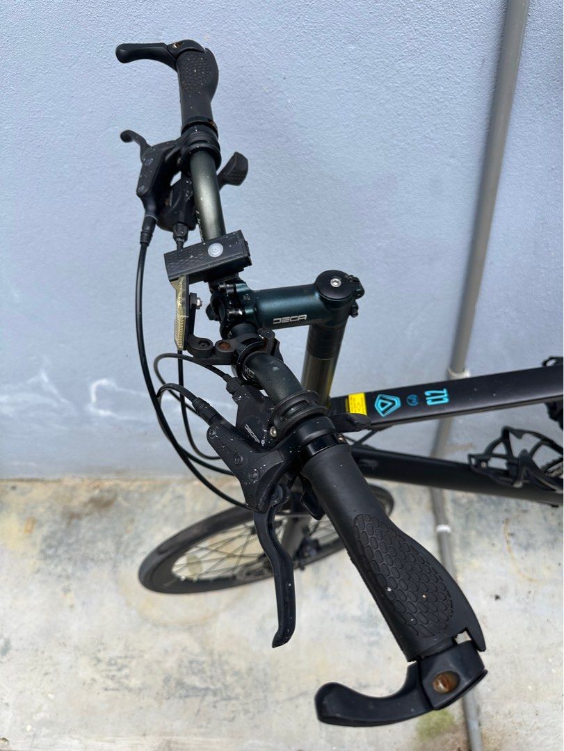 Java Minivelo (Category: Bicycles) located in Bangi. Submitted by assa234 (Listing ID 1336165802, Image 2). Description: 451 JAVA CL218S ALUMINIUM MINIVELO FRAME & FORK: JAVA CL2 ALUMINIUM WHEELSET : 24H JAVA DECA 40MM WHEEL TIRE: 20X11/8 CST SPEED SYSTEM: DECA 2X9 CHAIN : KMC CASSETTE: 11-28T 9S ROAD CRANKSET: 42/52T 170MM BRAKE : TEKTRO HYDRAULIC STEM: +-7° DECA ALUMINIUM SADDLE: JAVA DECA -Negotiable.