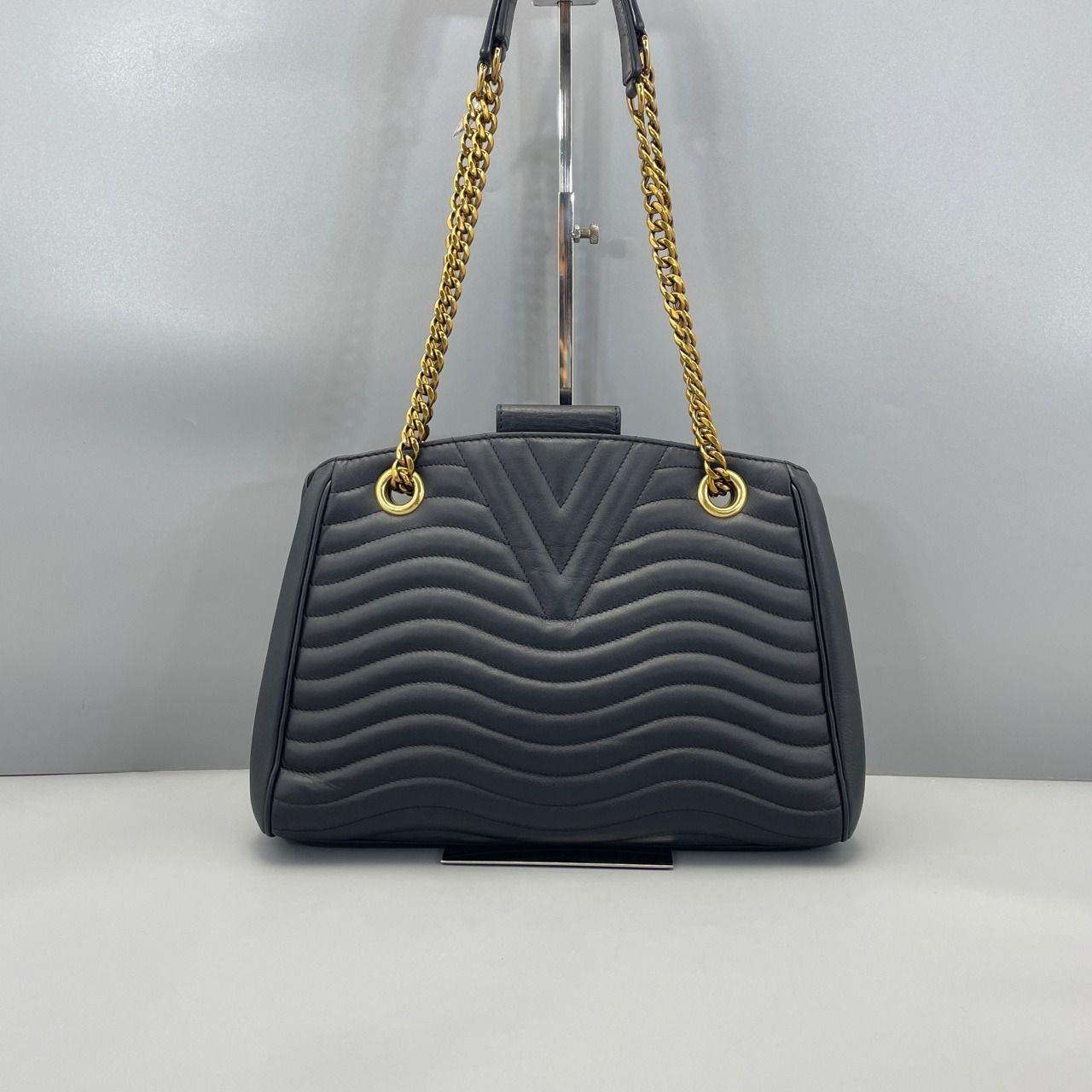 Louis vuitton new wave tote shop