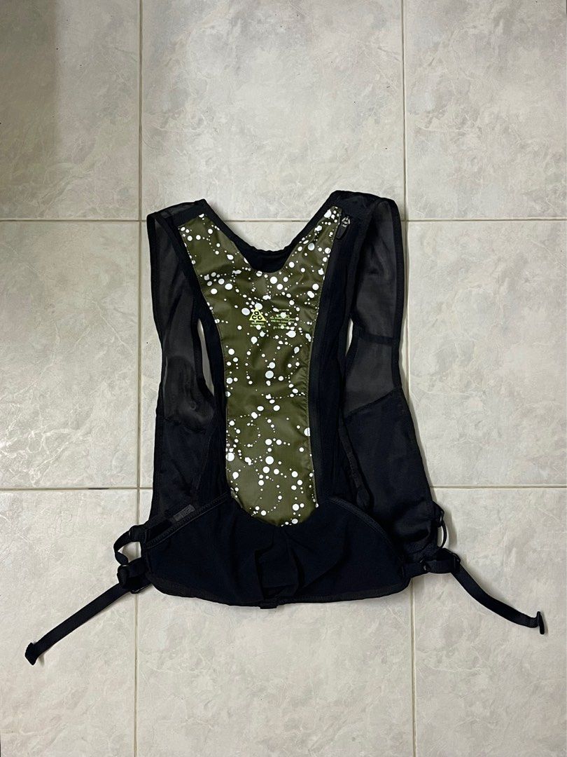 Nike acg hydration race vest sales