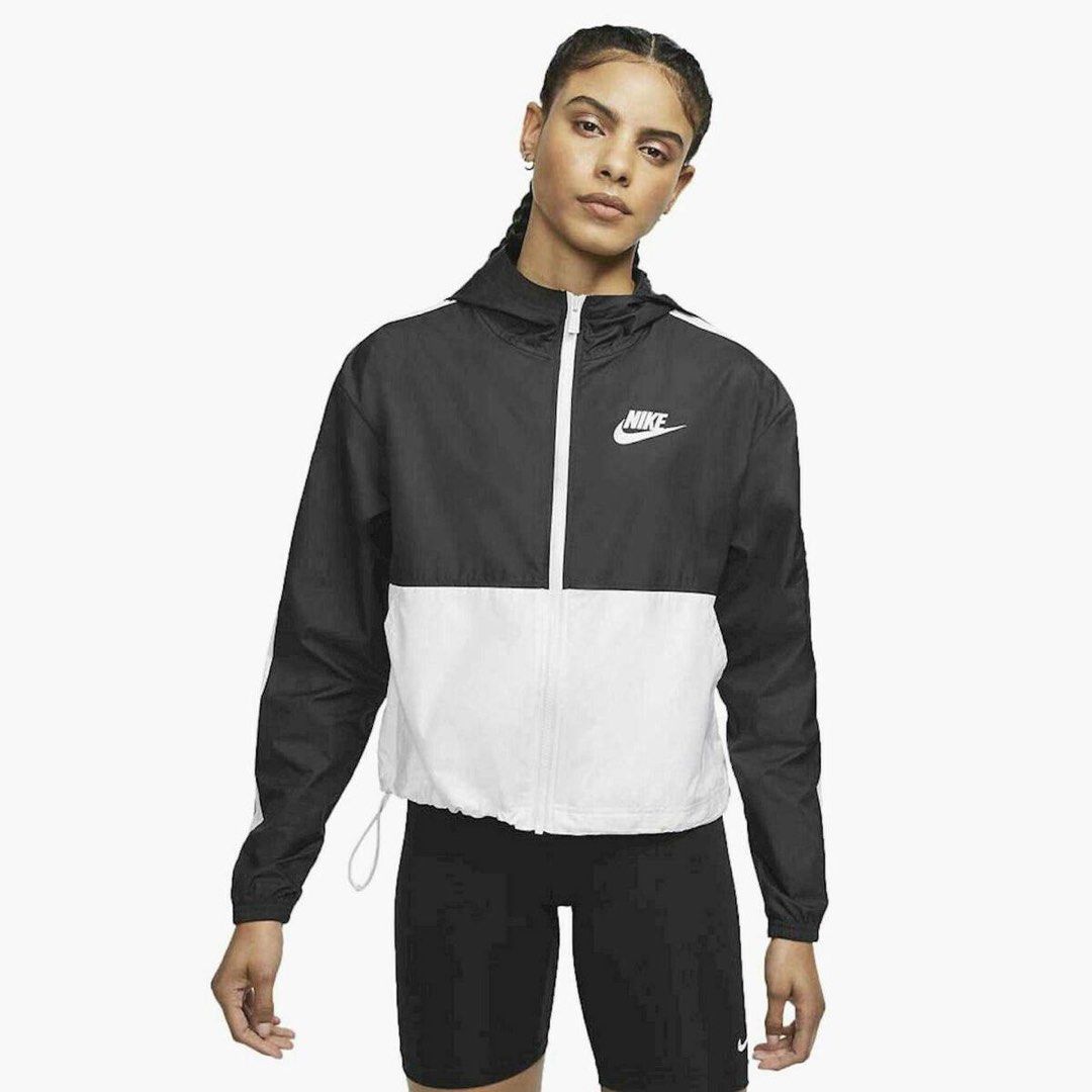 Nike Women s Swoosh Colorblock Full Zip Hooded Jacket