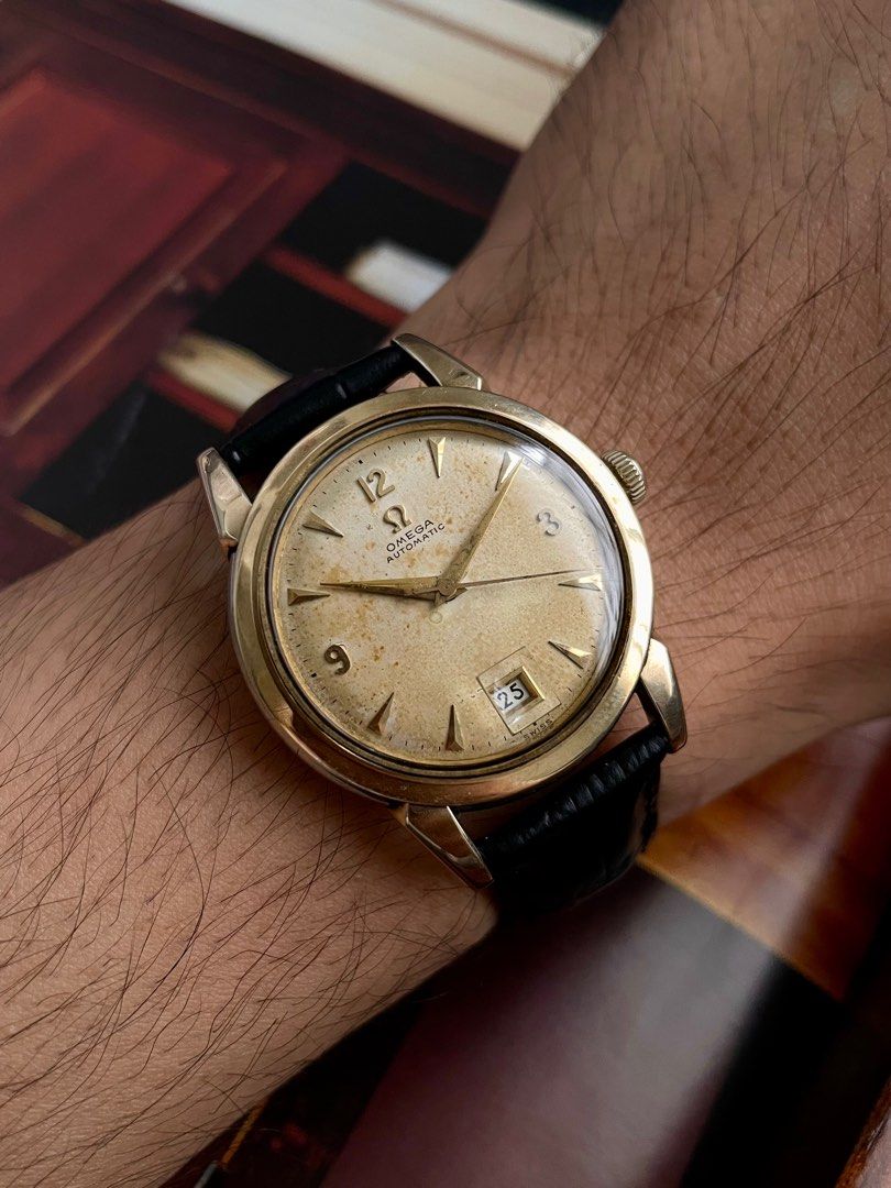 Omega Seamaster Calendar (Category: Luxury Watches) located in Pasig City. Submitted by watchtradeph (Listing ID 1336263849, Image 3). Description: Omega Seamaster Calendar [Ref: 2627-8] Automatic Year: 1950 | Serial: 1257**** Material: gold-capped Case: 35mm, bevelled-lugs Strap: brand new leather, 18mm lugs All original watch head Newly serviced .