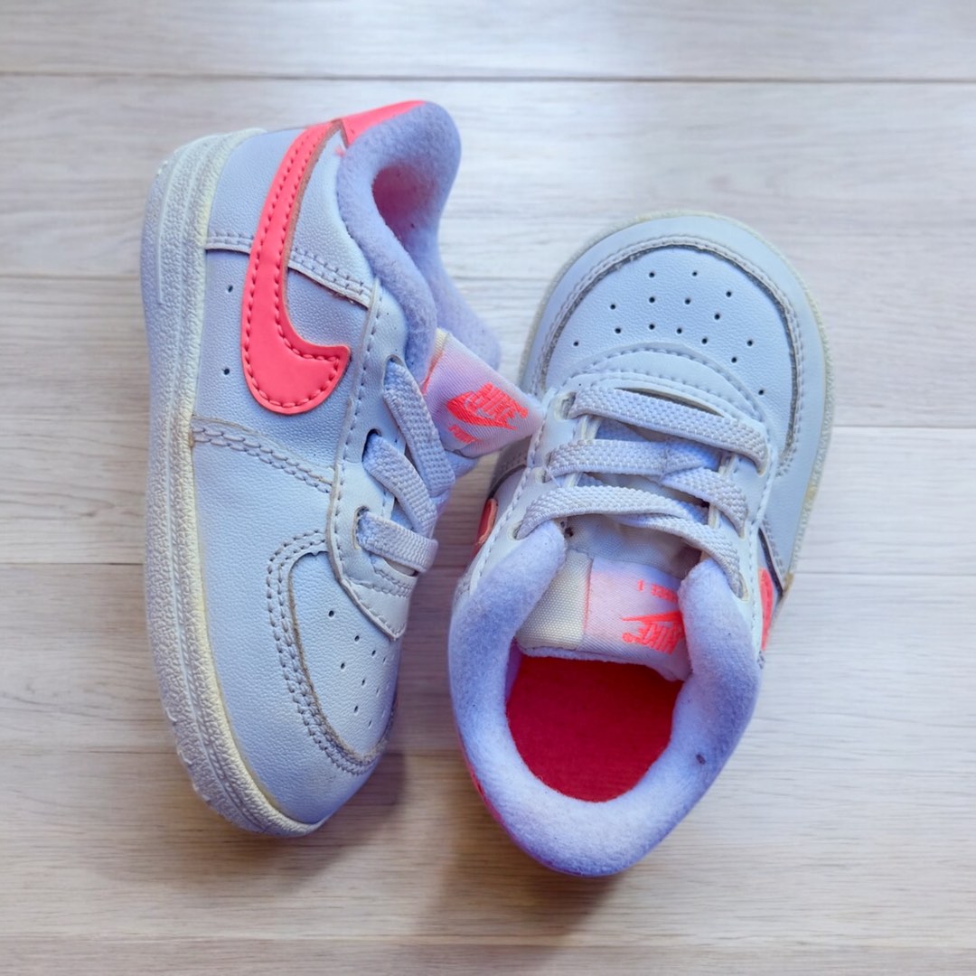 Nike pre walkers top