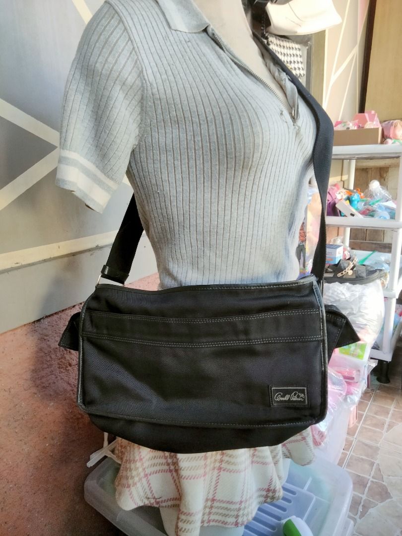 Preloved Arnold Palmer Unisex Sling Bag Black Men s Sling Bag Men s Fashion Bags Sling Bags on Carousell