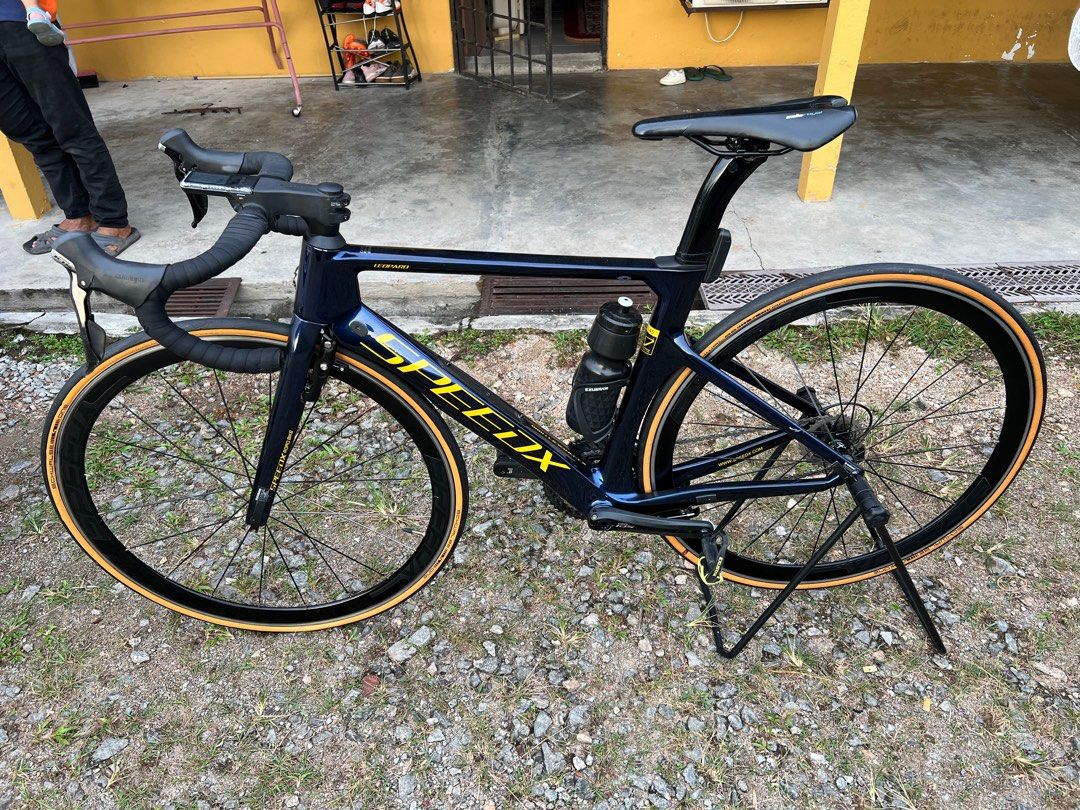 Roadbike speed X free kasut fizik R1