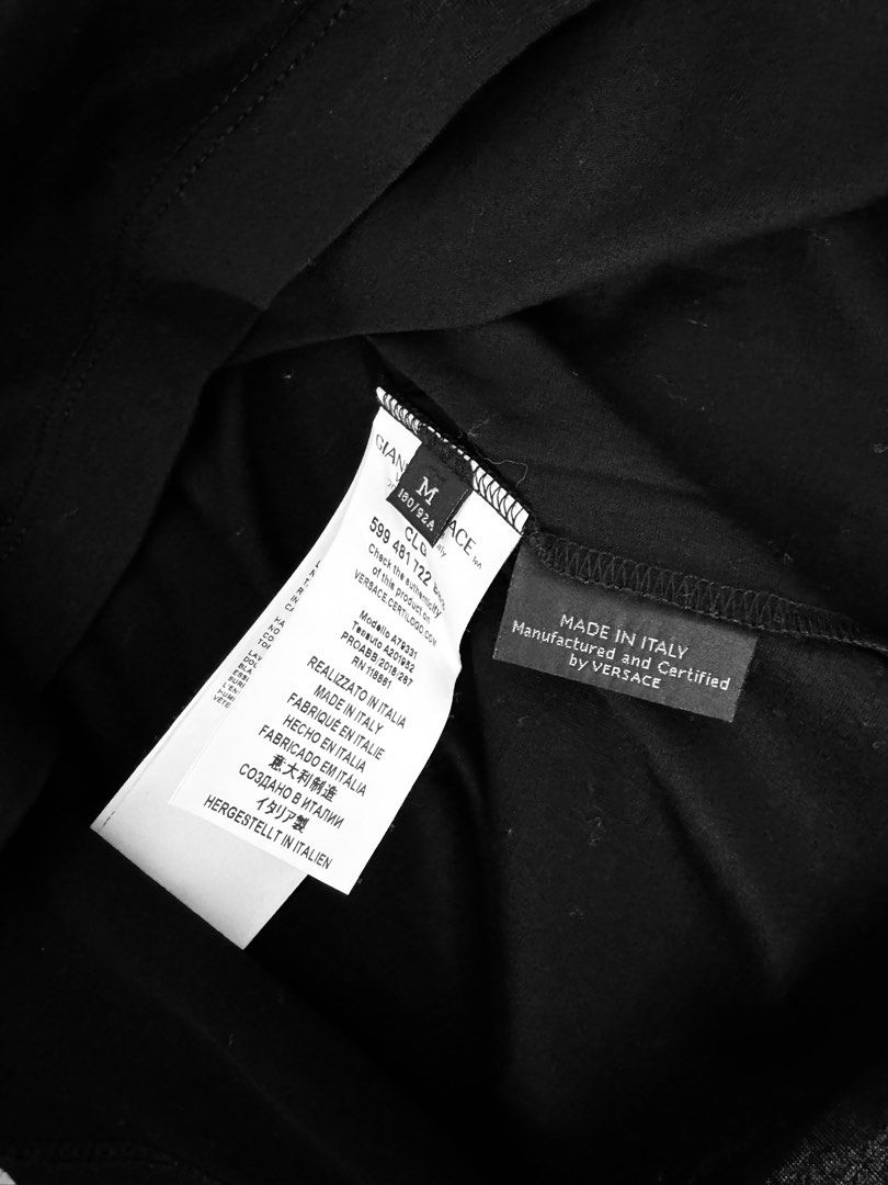 Rush Sale! VERSACE T shirt (Category: Tshirts & Polo Shirts ) located in Paranaque City. Submitted by shop.pt (Listing ID 1336307159, Image 3). Description: .