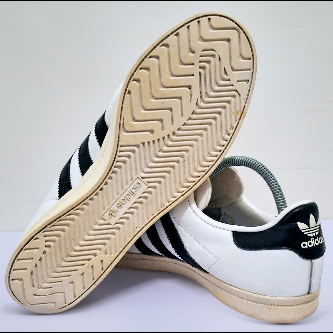 Sepatu Adidas 'Coast Star' 42, Fesyen Pria, Sepatu , Sneakers di Carousell