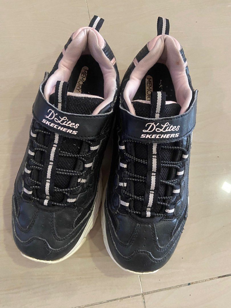SKECHERS DLITE UK4 23cm Women s Fashion Footwear Sneakers on Carousell