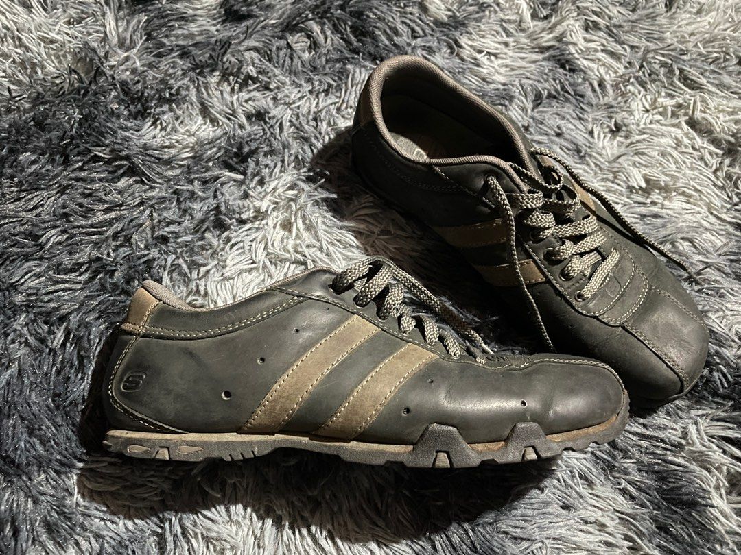 Leather sketcher on sale