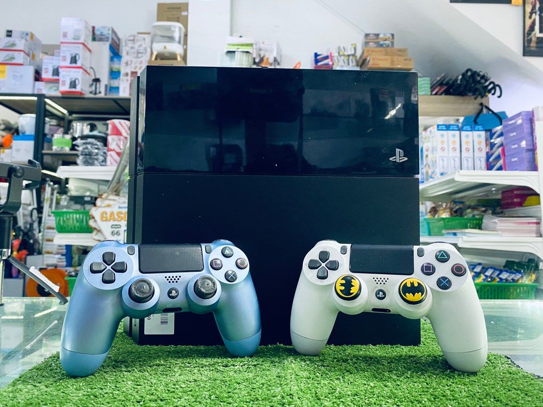 ソニー　ps4 CUH ー1106A ソニーps4 CUH ー1106A