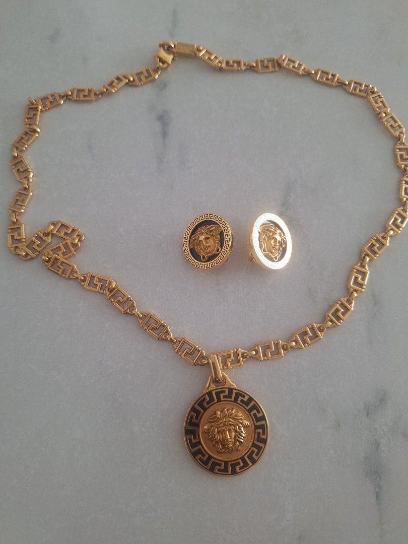 Versace necklace real gold top