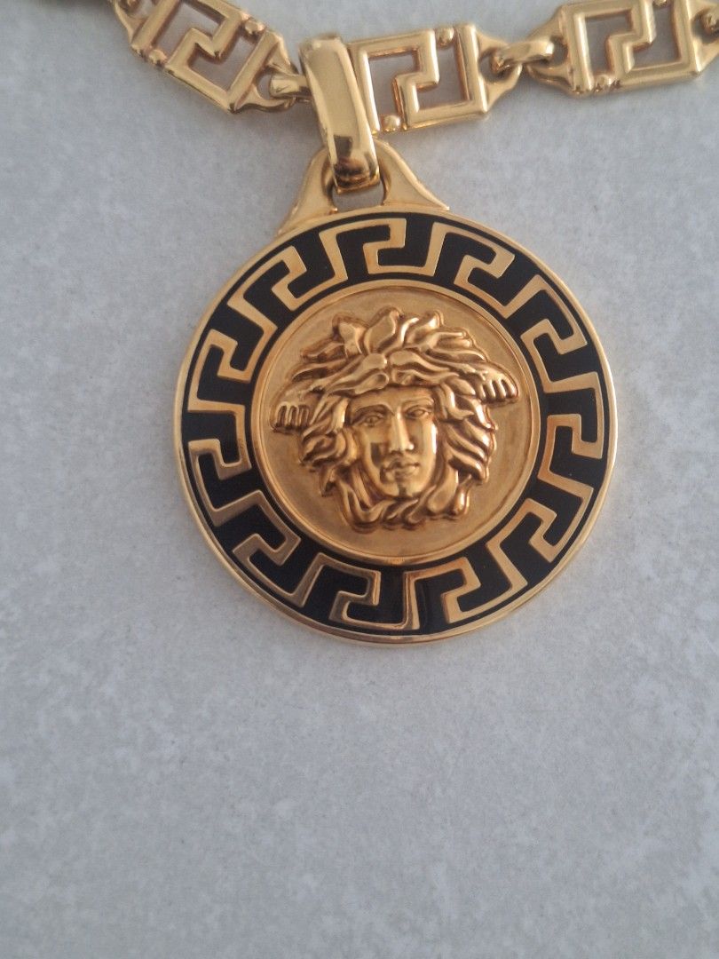 Super rare Real Gold Gianni Versace Medusa 18karat real gold necklace and earring set