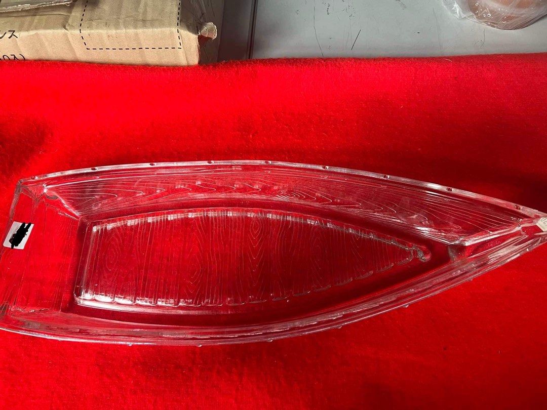Sushi Boat (Glass) (Category: Dinnerware & Cutlery) located in Manila. Submitted by tjsells.101 (Listing ID 1336265863, Image 2). Description: Size 60cm x 28 cm pure glass sushi boat.