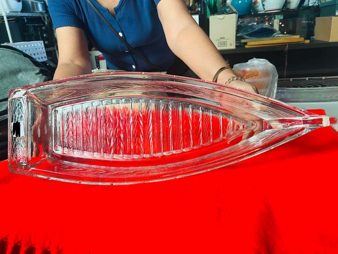 Sushi Boat (Glass) (Category: Dinnerware & Cutlery) located in Manila. Submitted by tjsells.101 (Listing ID 1336265863, Image 1). Description: Size 60cm x 28 cm pure glass sushi boat.