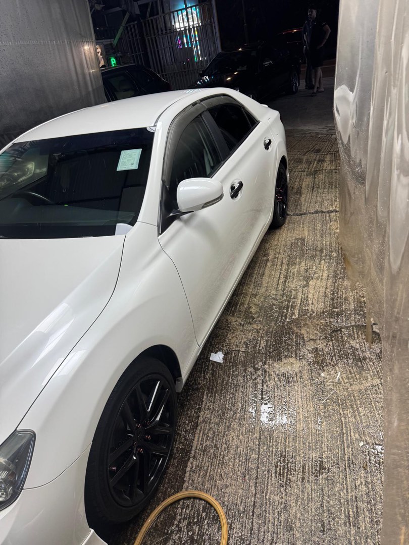 Toyota Mark X 2.5 Auto62864837385730114