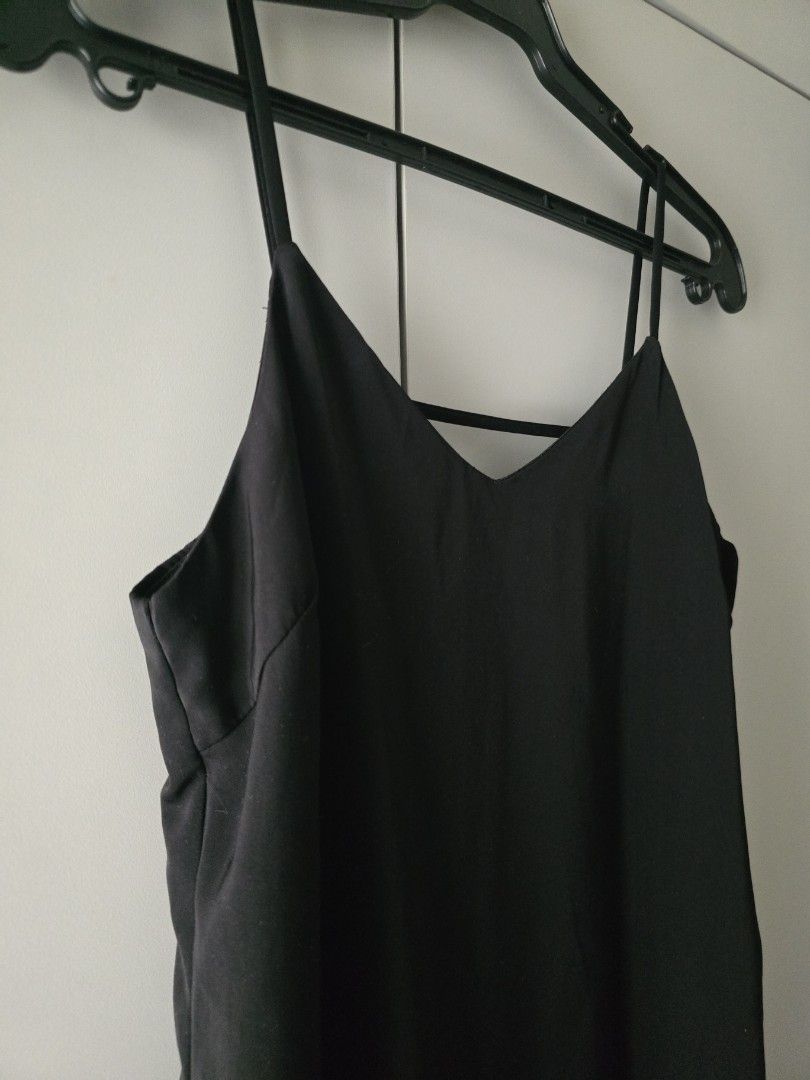 ZALORA - S - Black Strap Dress (Category: Dresses) located in Cainta. Submitted by piper8 (Listing ID 1336199730, Image 2). Description: Reason for selling: Doesn't fit me anymore.