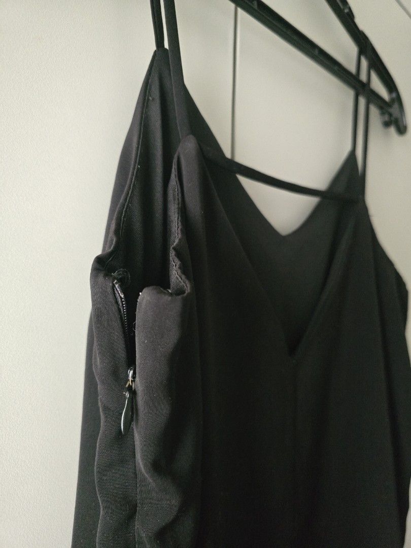 ZALORA - S - Black Strap Dress (Category: Dresses) located in Cainta. Submitted by piper8 (Listing ID 1336199730, Image 3). Description: Reason for selling: Doesn't fit me anymore.