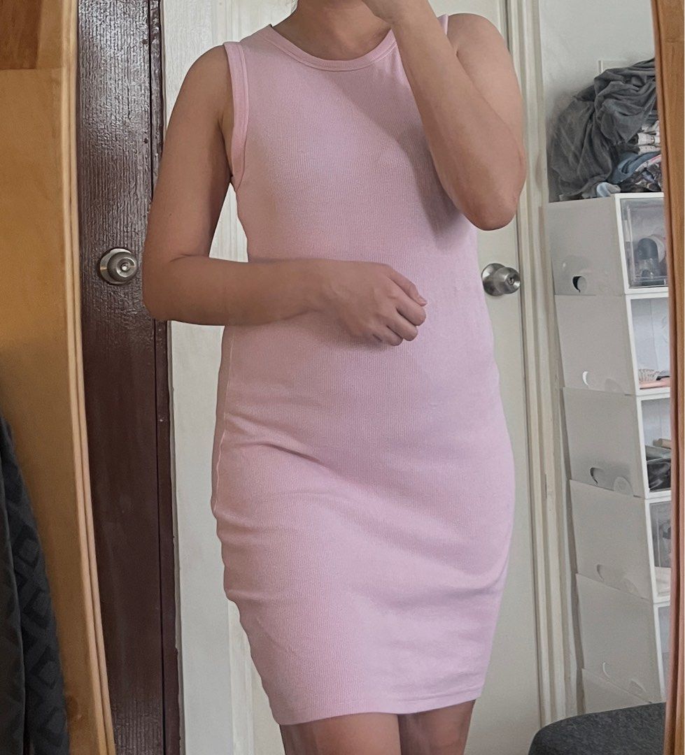 ribbed bodycon dress zara Dress, Women's Fashion, Dresses & Sets, Dresses on Carousell colour: multi-paisley-printed-wrap-over-strappy-midi-dress Vila Bridesmaid satin v size:UK 28