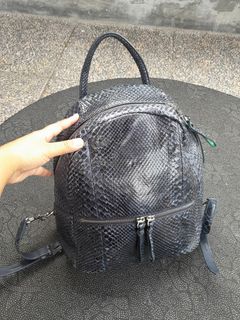 (Kategori: ) berada di . Dikirim oleh ana_plimpor (ID iklan 1336157950, Gambar 1). Deskripsi: .