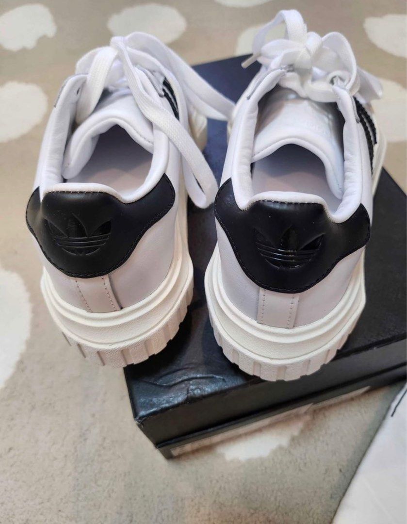 Adidas Superstar Beyonce (Category: Sneakers) located in Quezon City. Submitted by mnikavllnv (Listing ID 1336462687, Image 2). Description: Selling low Size 3.5UK, 5 US SRP 11k .