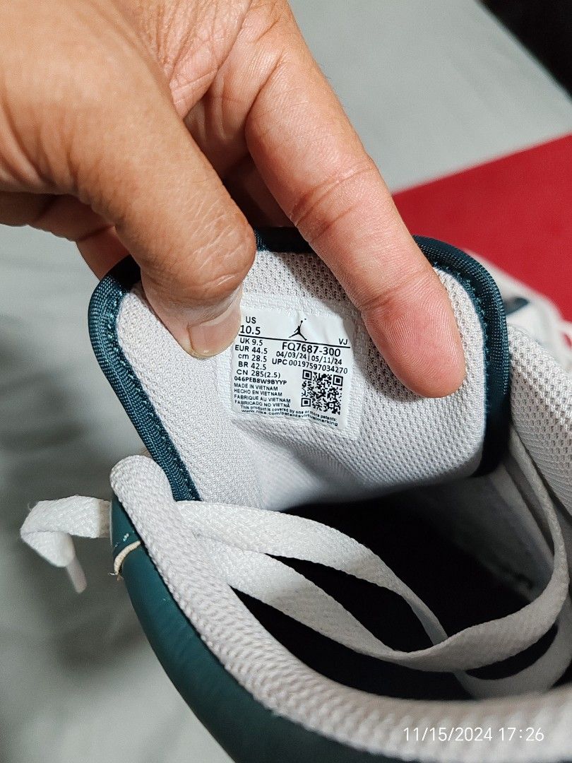 AIR JORDAN 1 LOW SE (Category: Sneakers & Footwear) located in Quezon City. Submitted by jrlabs (Listing ID 1336416990, Image 3). Description: AIR JORDAN 1 LOW SE Date Purchased: Sept 2nd week in London UK Price: £130 in PH money 8,065 Color: Oxidized Green Size: UK 9.5 US 10.5 ⚠️Selling: Php4,500⚠️ Inclusions: Box. Shoes. Mobile: 09602225666 / 09950091888 RFS: Need Funds.