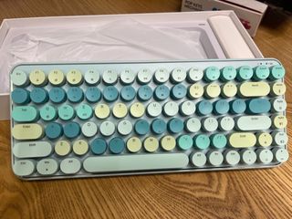 （分類：）位於 。 由 rainbowhim 提交（商品編號 1336394418，圖片 1）。簡介： 。